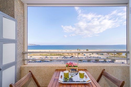 0111-MIAMI Studio with seaview