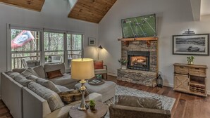 Interior - Sittin Pretty by Escape to Blue Ridge (Blue Ridge)