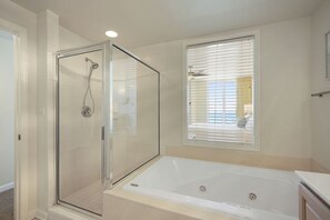 Condo, 3 habitaciones | Baño | Toallas 