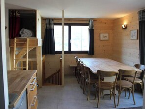 Dining - Establou n°2 (Vars)