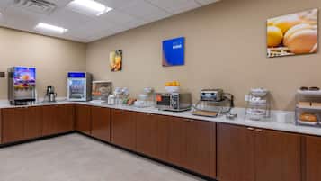 Free daily buffet breakfast