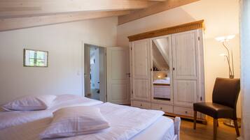 3 Schlafzimmer, Bügeleisen/Bügelbrett, Reisekinderbett, kostenloses WLAN