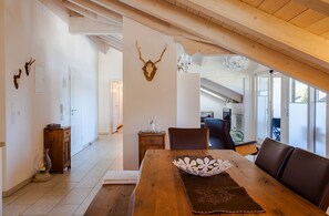 تناول الطعام