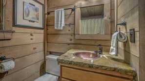 Doccia, asciugacapelli, asciugamani