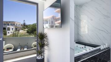 Deluxe-suite - ikke-ryger - udsigt til pool | Udsigt fra balkon