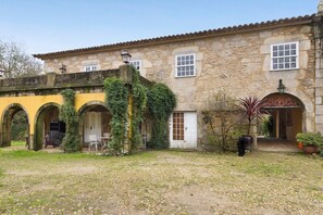Exterior - Country Home 'Quinta de San Antonio' with Pool, Mountain View & Wi-Fi (FONTOURA ( Valenca do Minho ))