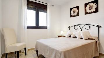 3 quartos, ferros/tábuas de passar roupa, Wi-Fi de cortesia