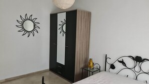 2 bedrooms, bed sheets