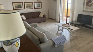 Uklassifisert bilde, 5 av 12, knapp