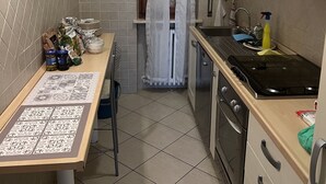 Uklassifisert bilde, 4 av 12, knapp