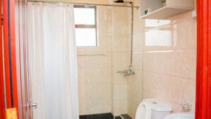 Apartment, 2 Schlafzimmer | Badezimmer