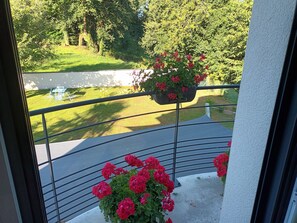 2 bedrooms, premium bedding, memory-foam beds, desk - LE NID BRETON (Bignan)