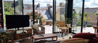 Very pretty villa with enclosed garden in the heart of Concarneau