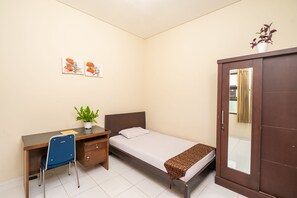 مكتب وواي فاي مجانًا وملاءات أسرّة