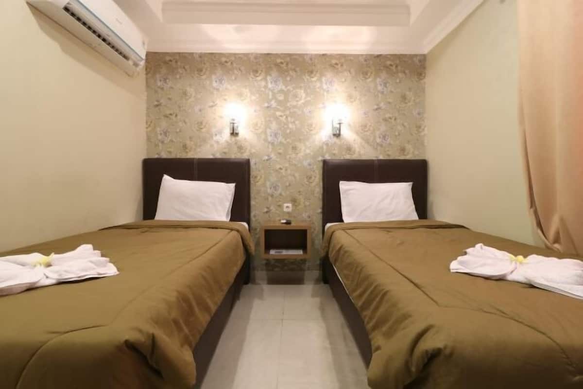 Desk, free WiFi, bed sheets