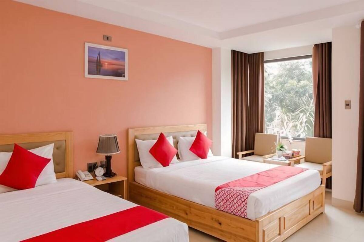 Minibar, bàn, truy cập Internet không dây miễn phí, bộ trải giường 