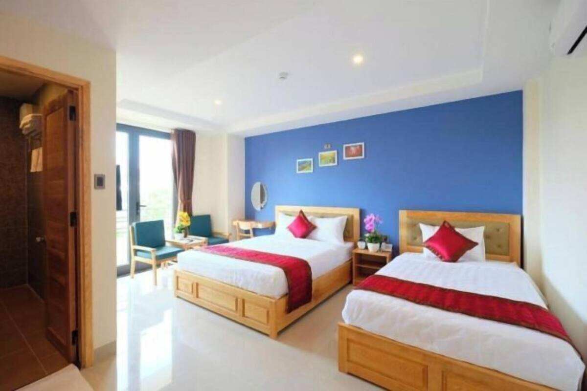 Minibar, bàn, truy cập Internet không dây miễn phí, bộ trải giường 