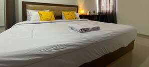 スタンダード ルーム | 1 室のベッドルーム、デスク、WiFi (無料)、ベッドシーツ
