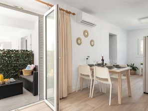 Dining - Sunset 2 apartment in Cala D'Or, a few steps from the beach. (Cala D'or)