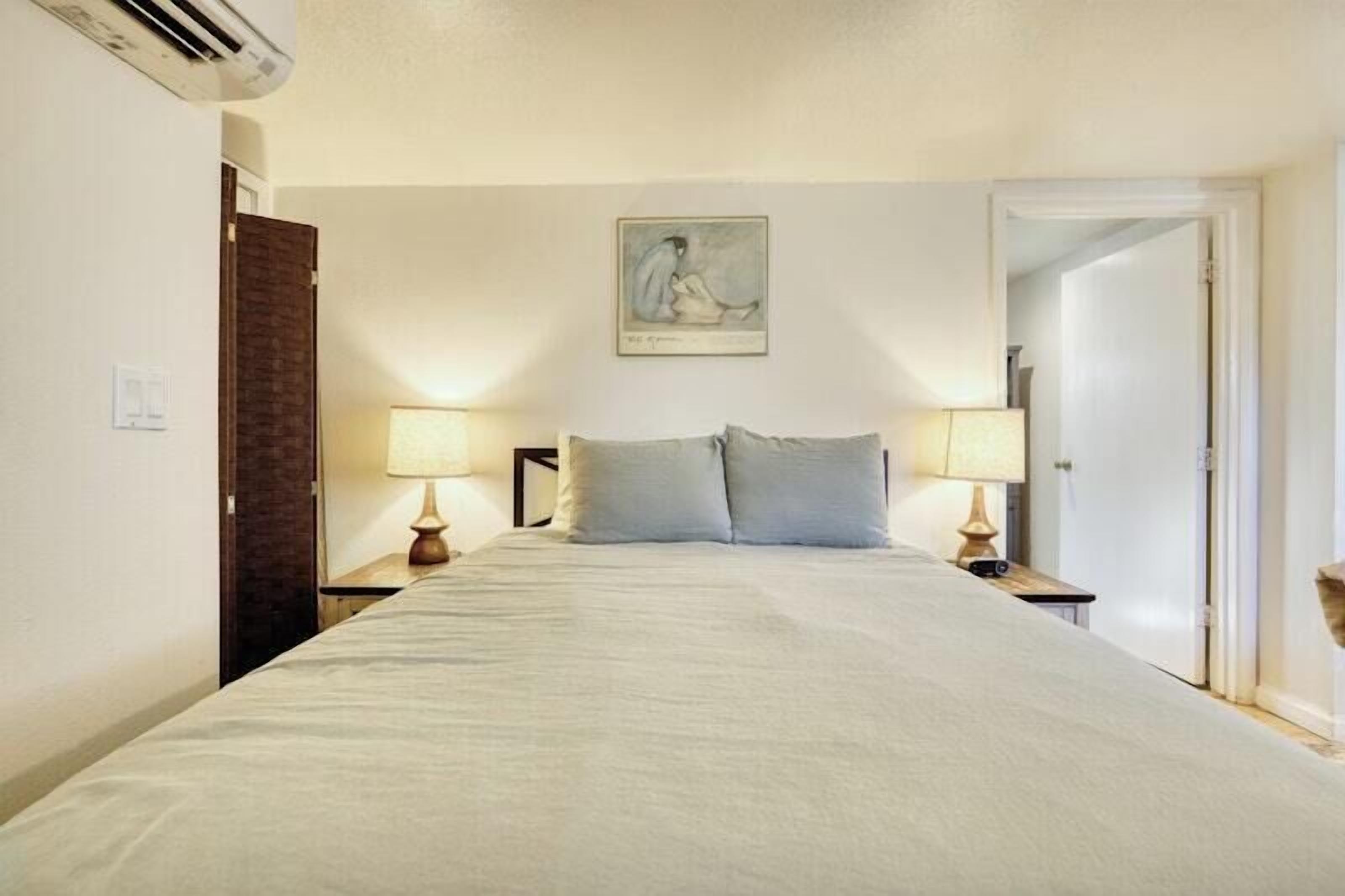 1 chambre, fer et planche à repasser, lit parapluie, Wi-Fi gratuit