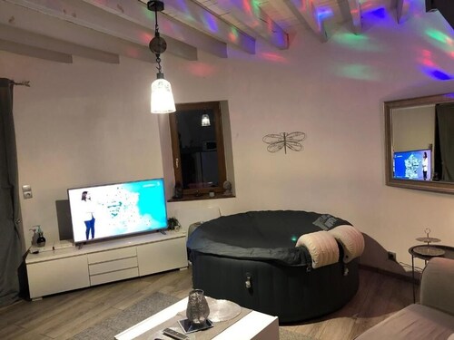 Pigeonnier avec jacuzzi privatif