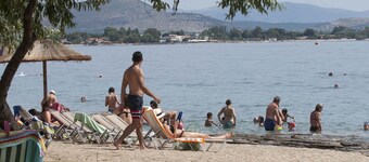 Cozy Beach Home Near Pristine Sea w/ Free Netflix