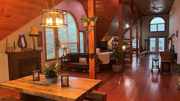 Smart TV, fireplace, books, video library
