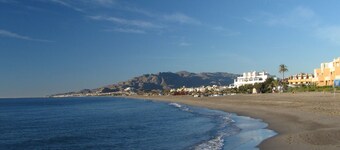 Naturist Baja house with courtyard in first line!