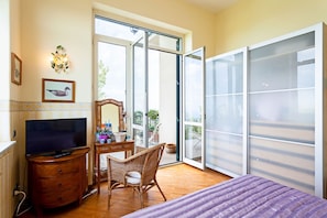 4 dormitorios, tabla de planchar con plancha, wifi gratis y ropa de cama