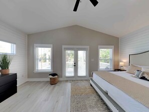 3 soverom, strykejern/-brett, wi-fi og sengetøy