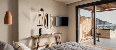 In-room safe, laptop workspace, blackout drapes, soundproofing