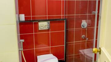 Deluxe Room | Bathroom | Towels