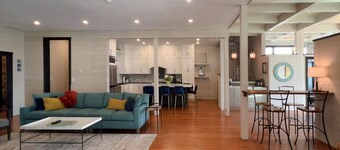 Near Falmouth Heights Beach. Great for large groups! Create Cape Cod memories !