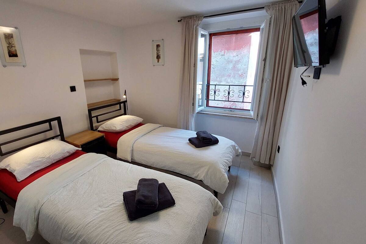 Double Room (Piranum Guesthouse Double or Twin roo) | 6 bedrooms, WiFi