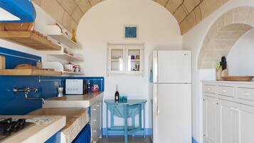 Køleskab, mikrobølgeovn, ovn, opvaskemaskine