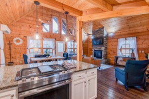 Interior - Beaver Rock Lodge - Pet friendly! Arcade table! 15min to Banner Elk! (Elk Park)