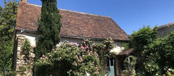 Family house overlooking the Loire