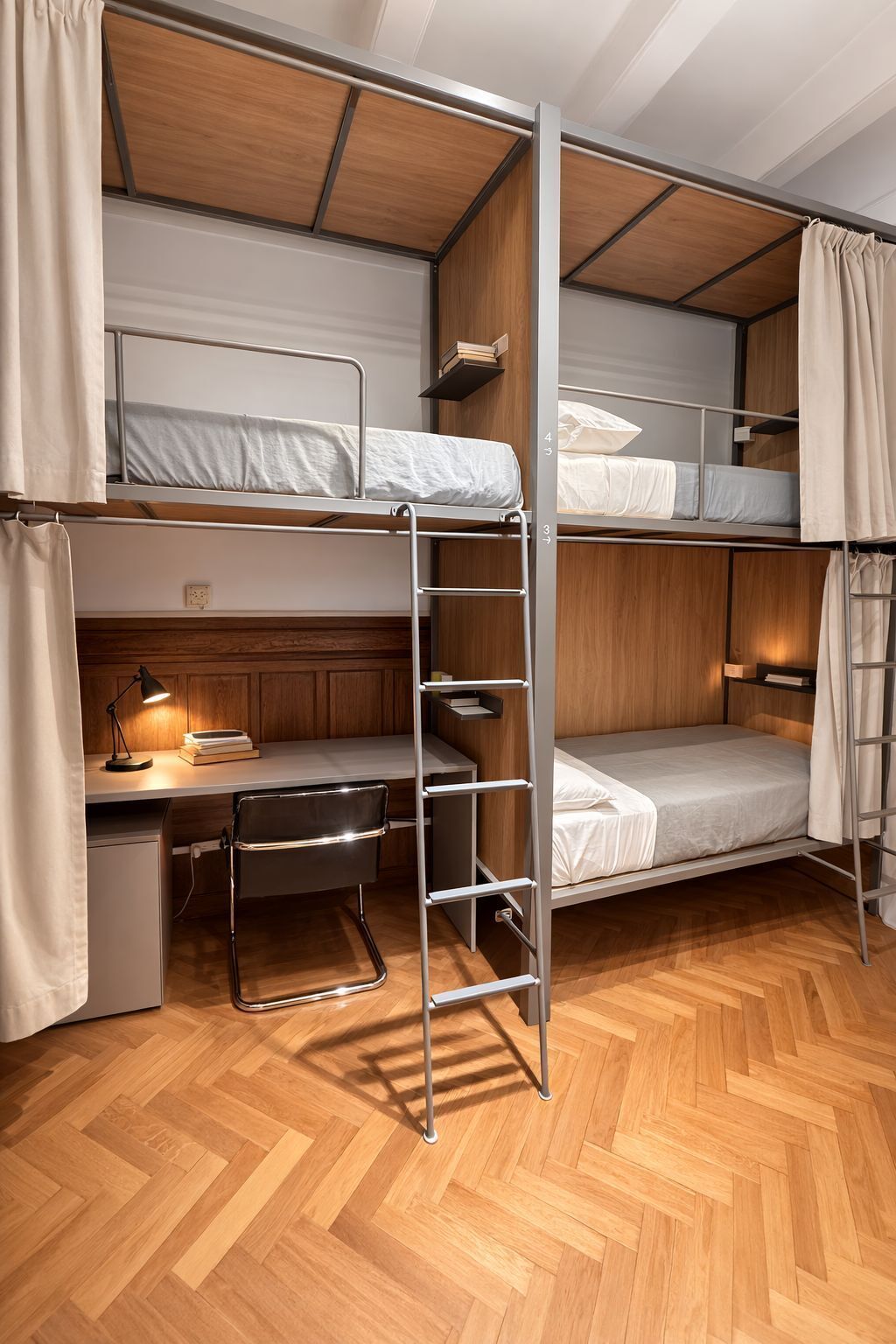 Standardfællessovesal | Dundyner, Select Comfort-senge, lydisolering, gratis Wi-Fi