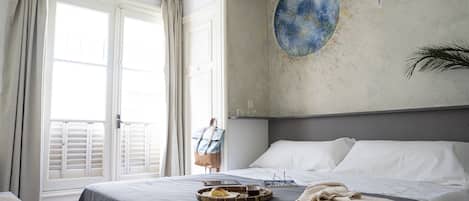Down duvets, Select Comfort beds, soundproofing, free WiFi