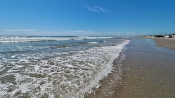 Beach nearby, beach towels