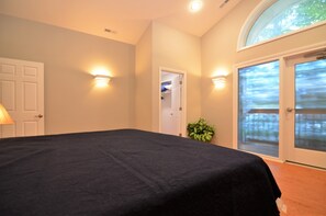 5 bedrooms, desk, free WiFi, wheelchair access