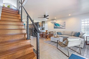 Smart TV, stereo - 87-1 Escape to Paradise at Puamana's Hale Nalu (Lahaina)