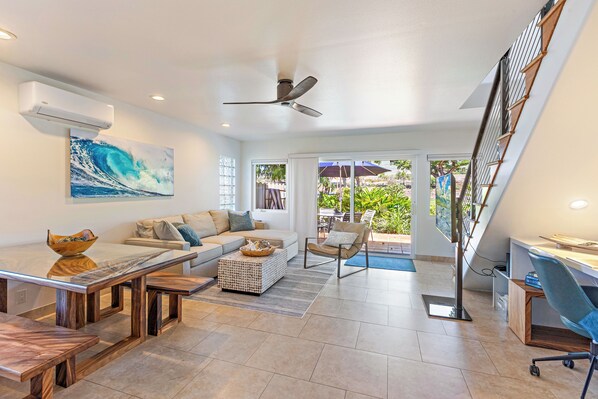 Smart TV, stereo - 87-1 Escape to Paradise at Puamana's Hale Nalu (Lahaina)