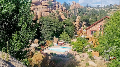 外観. Heaven on Earth Retreat's Sun Studio in Prescott's Gorgeous Granite Dells
