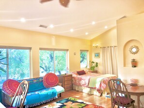 1 bedroom, desk, iron/ironing board, free WiFi