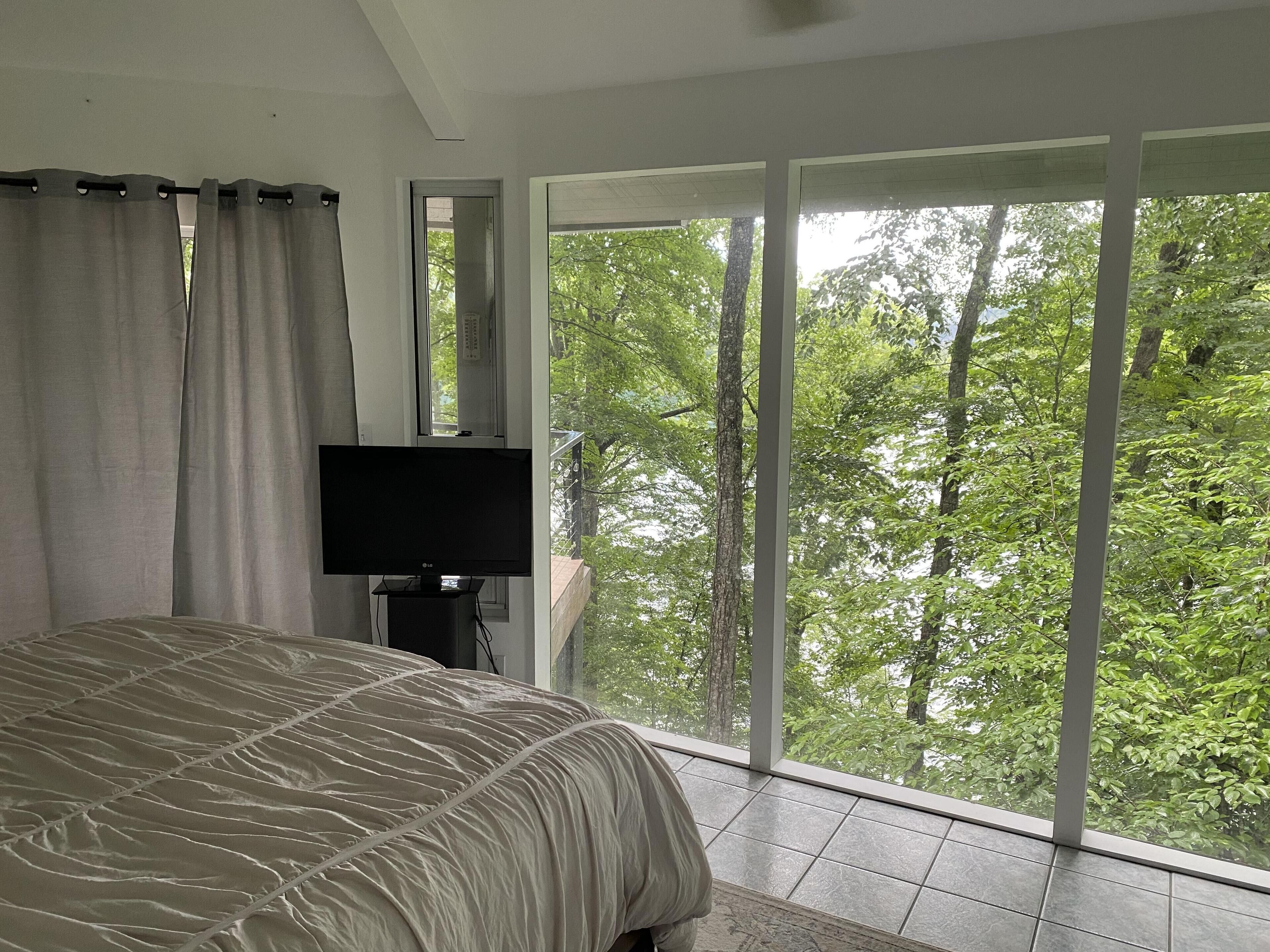 3 chambres, fer et planche à repasser, Wi-Fi, draps fournis