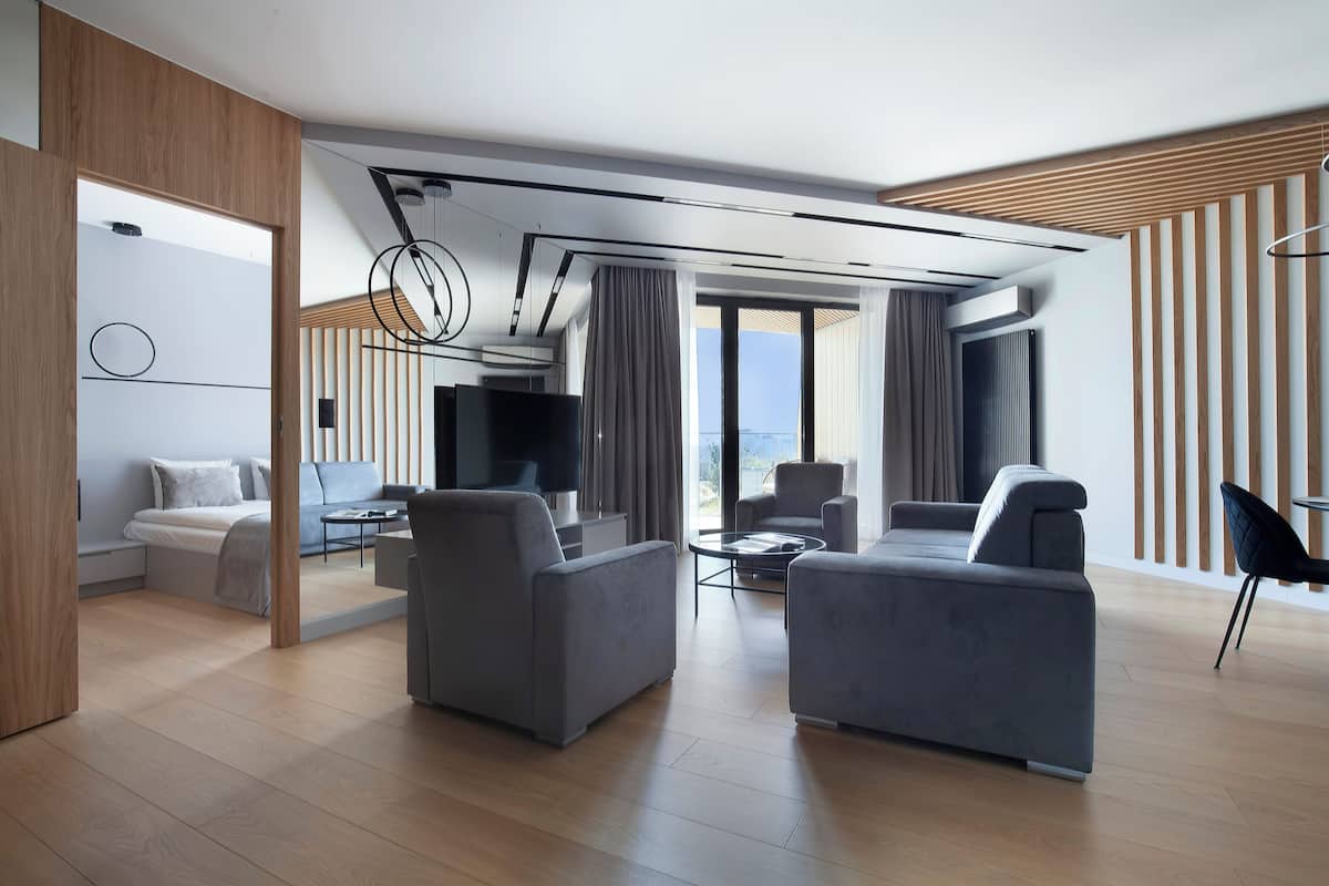 Exclusive Apartment | 1 bedroom, iron/ironing board, free WiFi, bed sheets