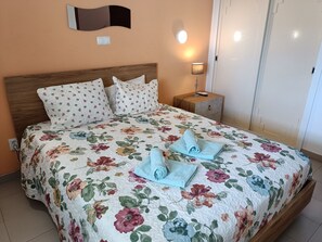 1 Schlafzimmer, Bügeleisen/Bügelbrett, kostenloses WLAN, Bettwäsche