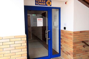 Exterior detail - PRAIA DA ROCHA BALCONY by HOMING (Praia da Rocha)