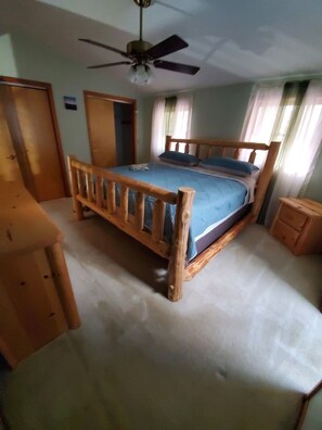 3 slaapkamers, reisbedje, wifi, beddengoed